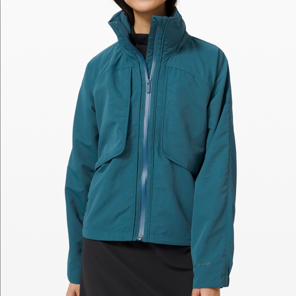 Lululemon jacket with hood